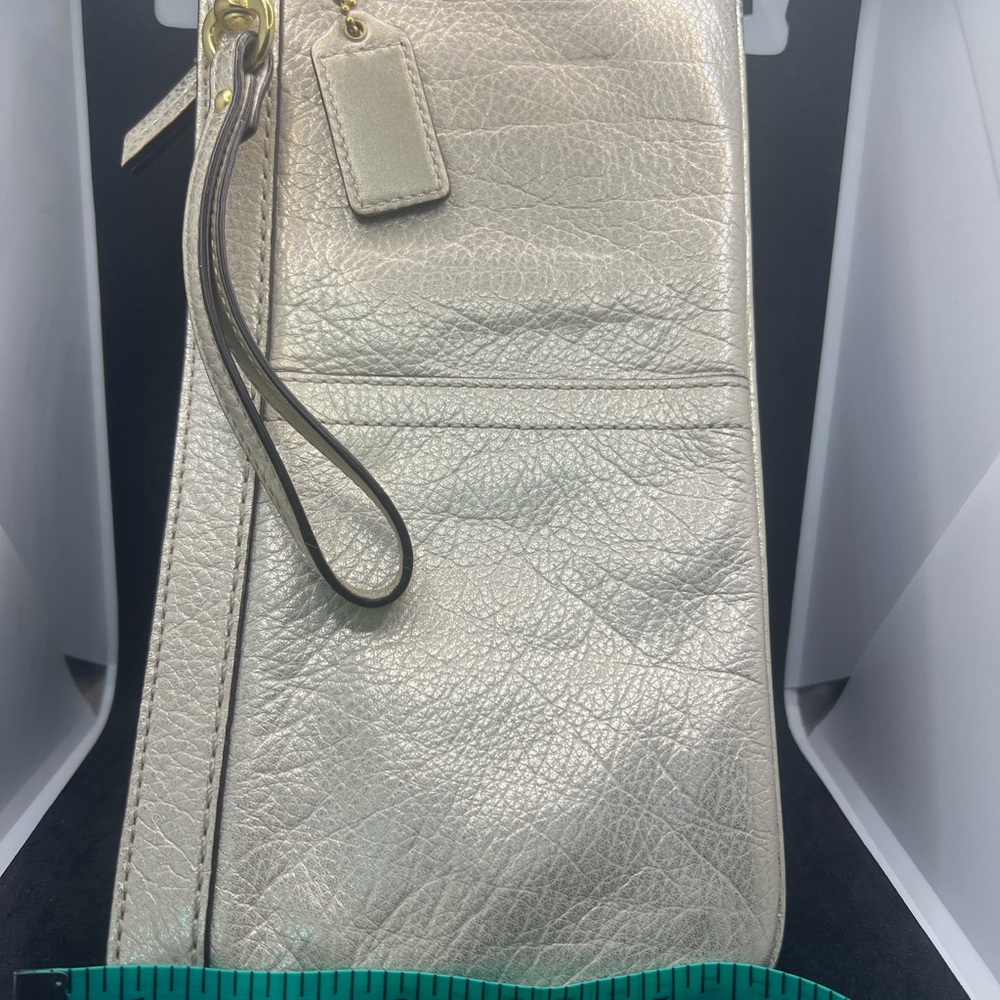 Coach Cream Clutch Sleek Design Wristlet - large